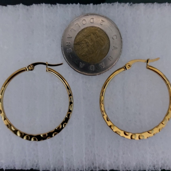 18k Gold Plated Hoop Earrings - Picture 5 of 6